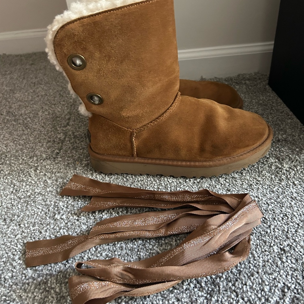UGG Brown Winter Boots with Cream Lining